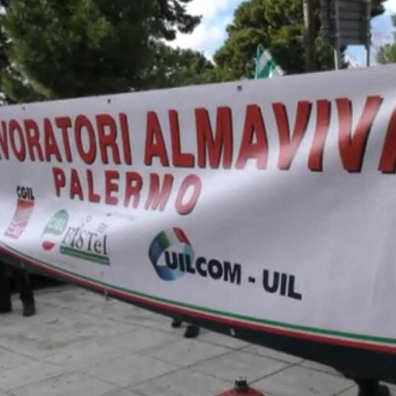 Una protesta dei lavoratori Almaviva