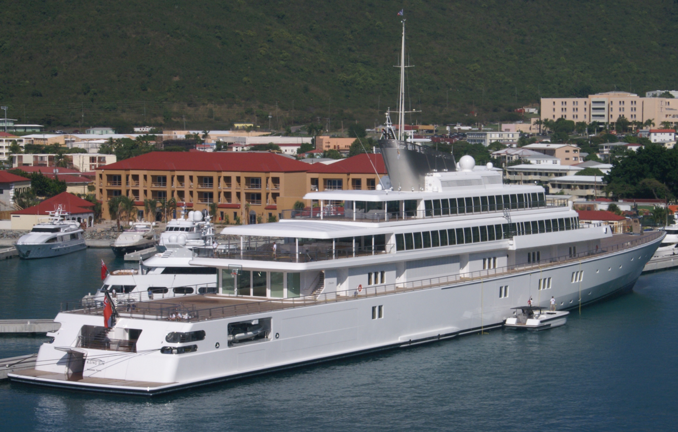 rising sun private yacht