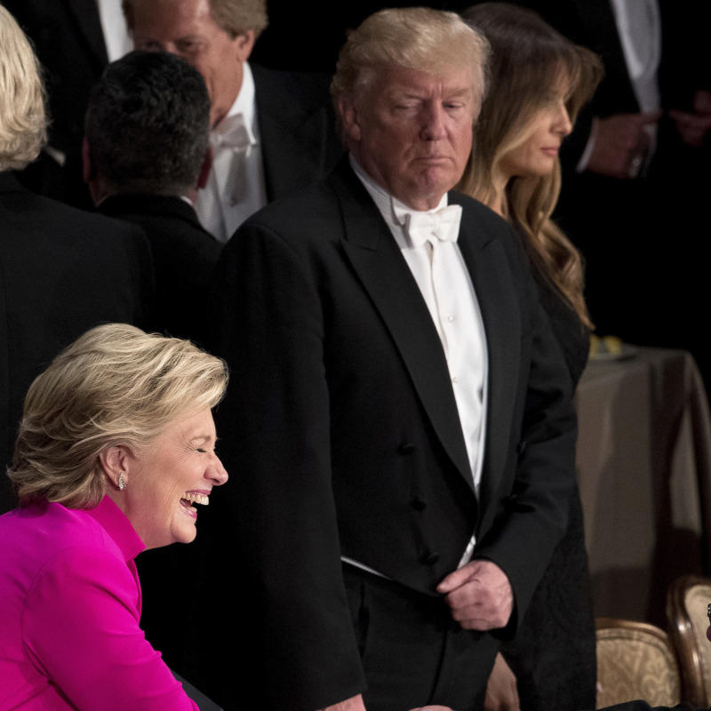 Hillary Clinton e Donald Trump ad una cena di beneficenza - Fonte Ansa