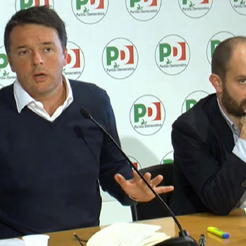 Renzi durante la direzione del Pd