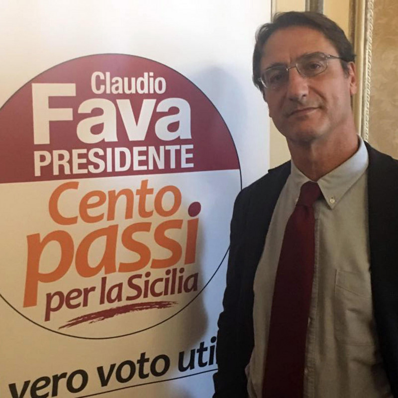 Regionali, il candidato Claudio Fava presenta la lista "Cento passi per la Sicilia"