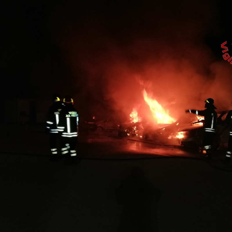 Incendio della auto a Ragusa