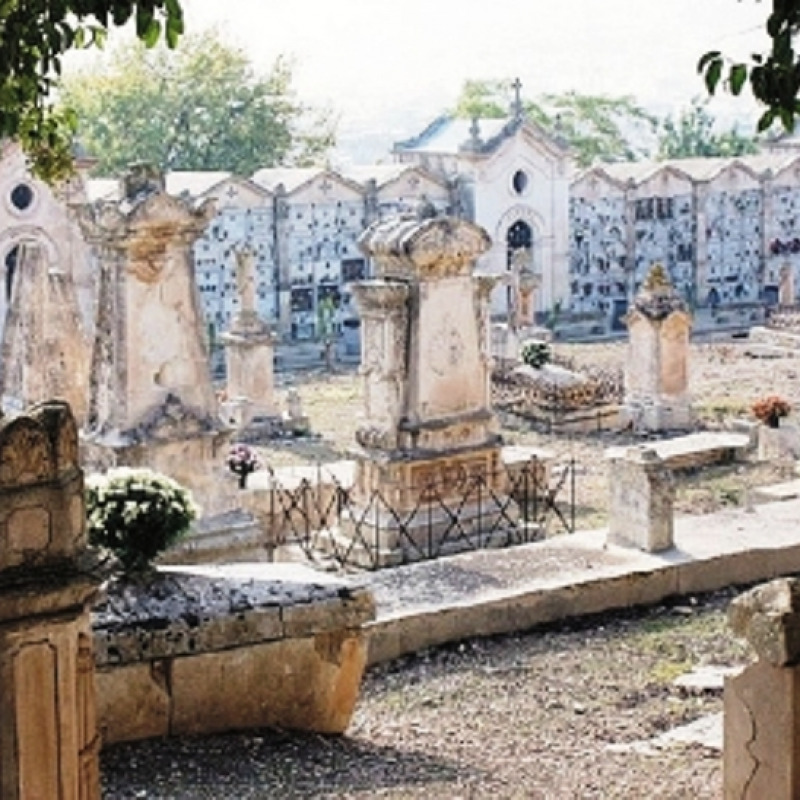 Un uomo di 78 anni muore al cimitero di Scicli