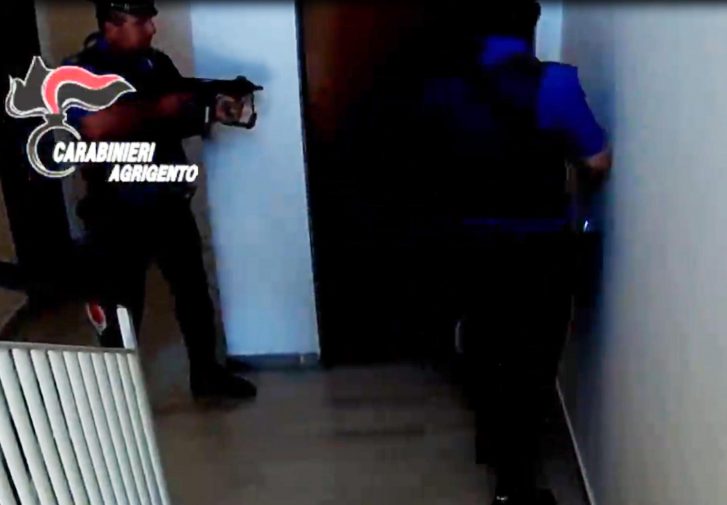 Un fermo immagine tratto da un video dei carabinieri