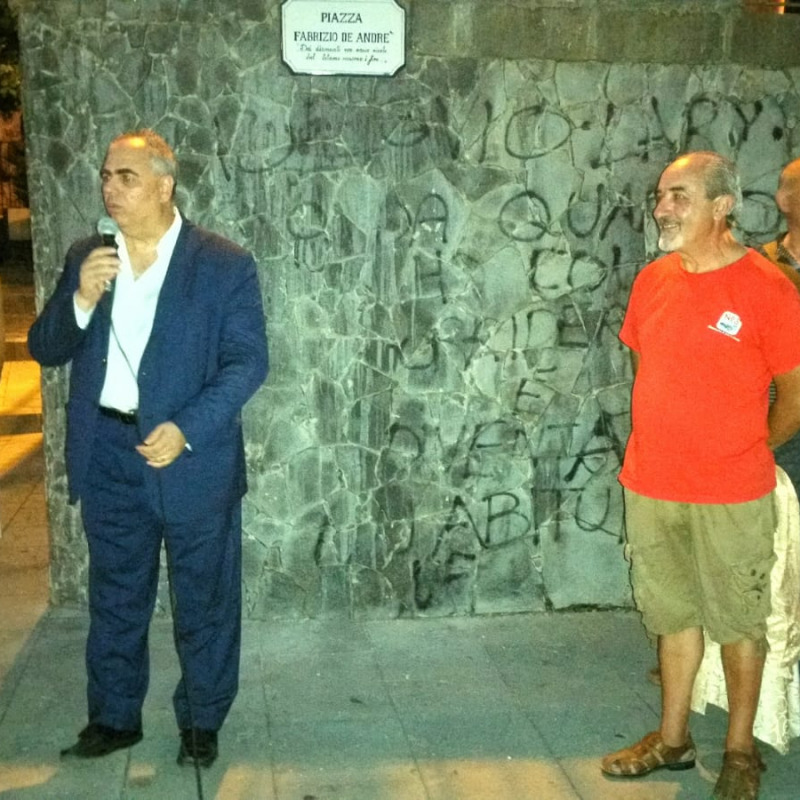 Nella foto da sininistra Patrizia Lionti, il sindaco D'Anna, Isodoro La Spina, l'ass. Santino Oliveri