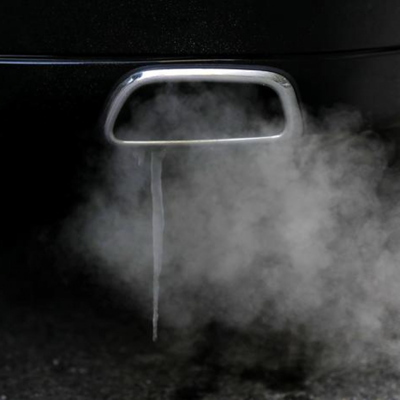 Dieselgate: Pe, test Ue su emissioni auto solo su strada