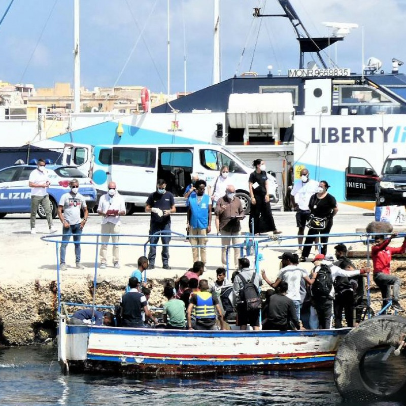 Uno sbarco a Lampedusa - foto repertorio