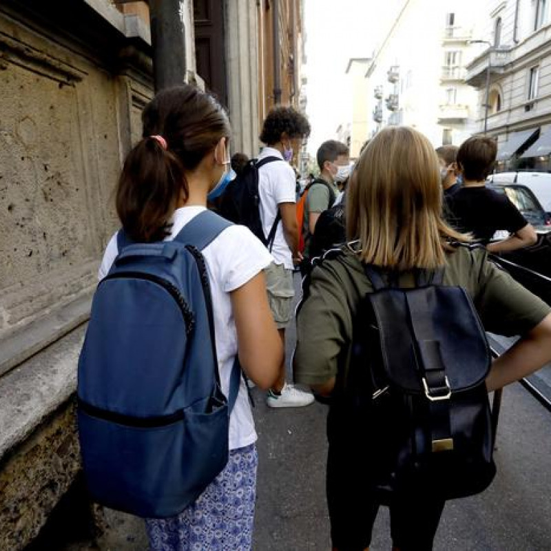 Scuola: a Milano ottimismo, 'con Green pass stop a dad'