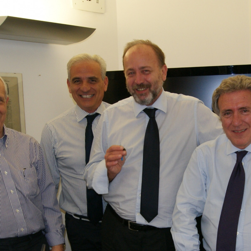 Da sinistra il presidente Sergio Amenta, il vice direttore Francesco Leone, il direttore Antonio Pennisi e il vice presidente Nicola Colabella.