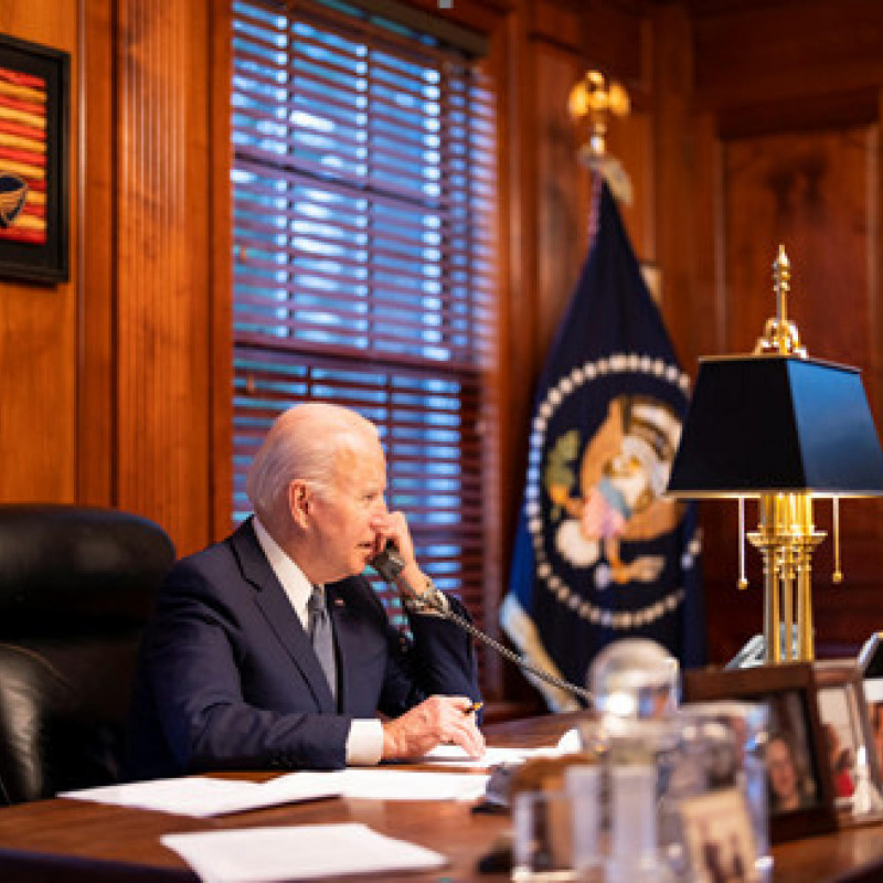 Joe Biden è rimasto per 50 minuti al telefono con Putin