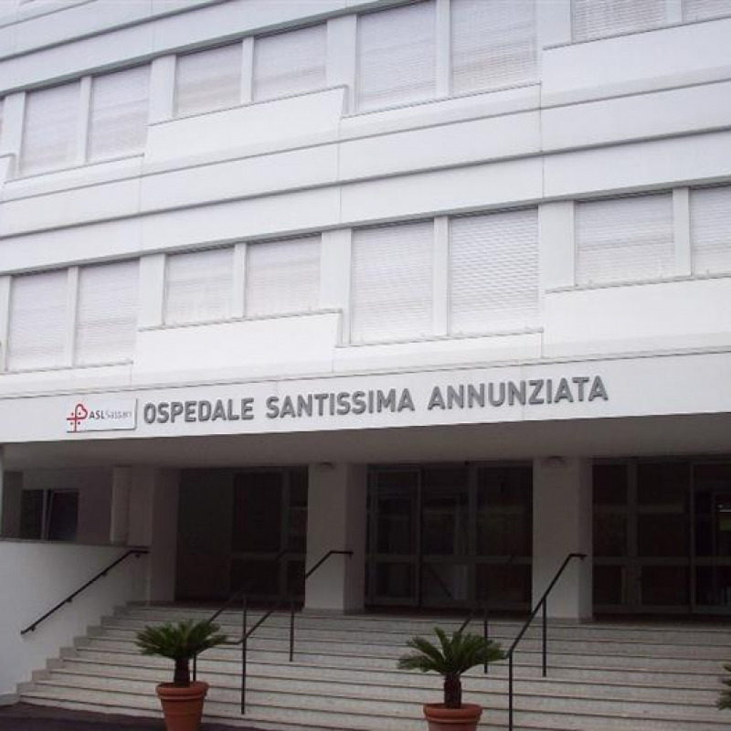 L'ospedale Santissima Annunziata di Sassari dove sono ricoverati i due coniugi