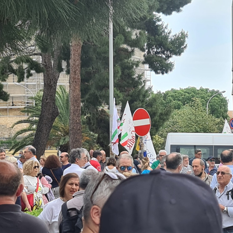 Protesta dei dipendenti regionali a Palermo