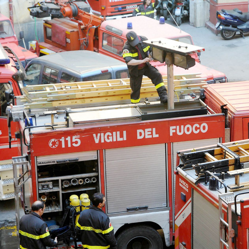 Vigili del fuoco in caserma a Palermo (foto d'archivio)