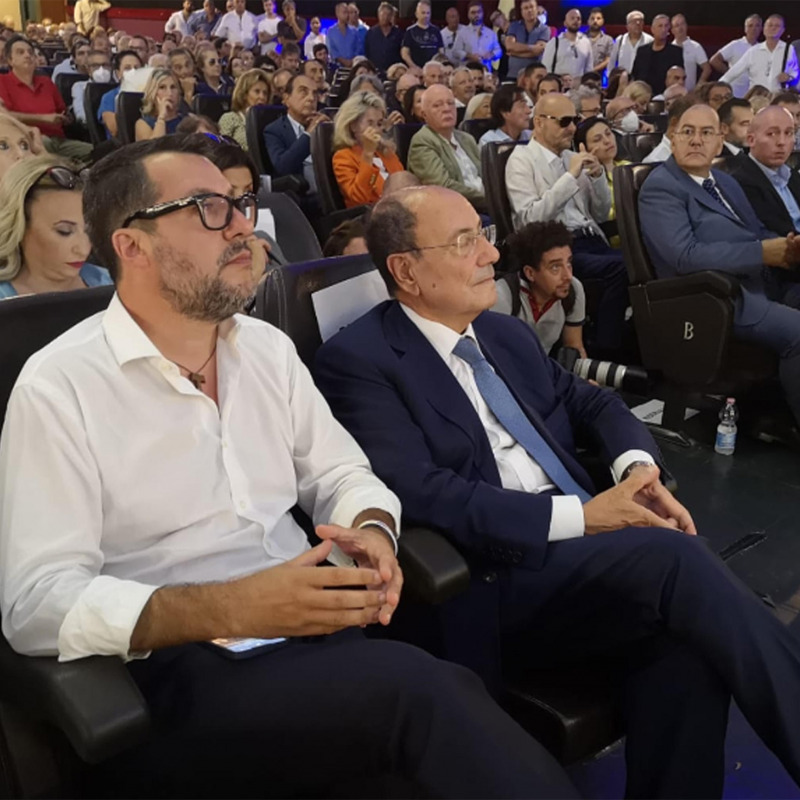 Matteo Salvini con Renato Schifani nel corso di una manifestazione del centrodestra dell'ultima campagna elettorale