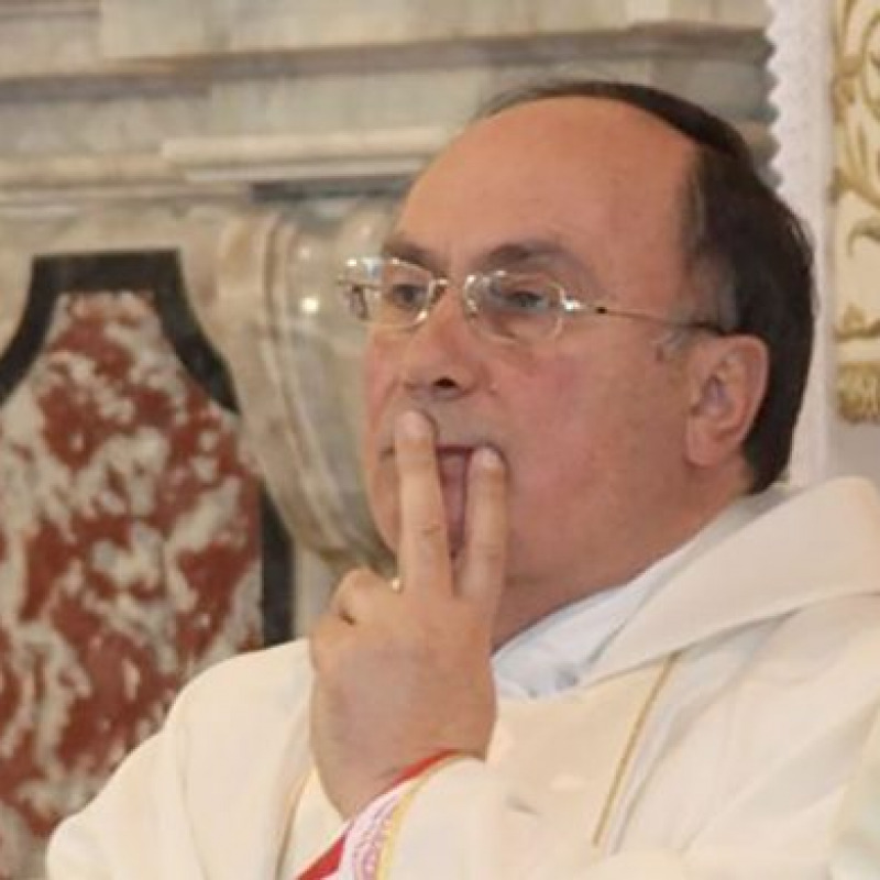 Il vescovo Angelo Giurdanella