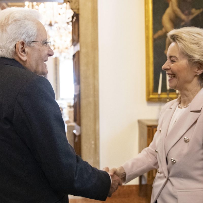 Il Presidente della Repubblica Sergio Mattarella con Ursula von der Leyen