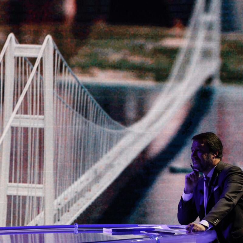 Salvini al rendering del Ponte sullo Stretto