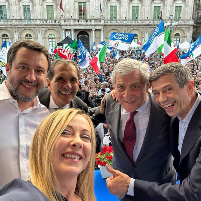 Enrico Trantino all'ultimo comizio elettorale, con lui sul palco anche Giorgia Meloni e Matteo Salvini,