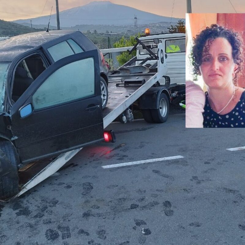 Nella foto l'auto dopo l'incidente (ph. 95047.it) e Cinzia Sanfilippo
