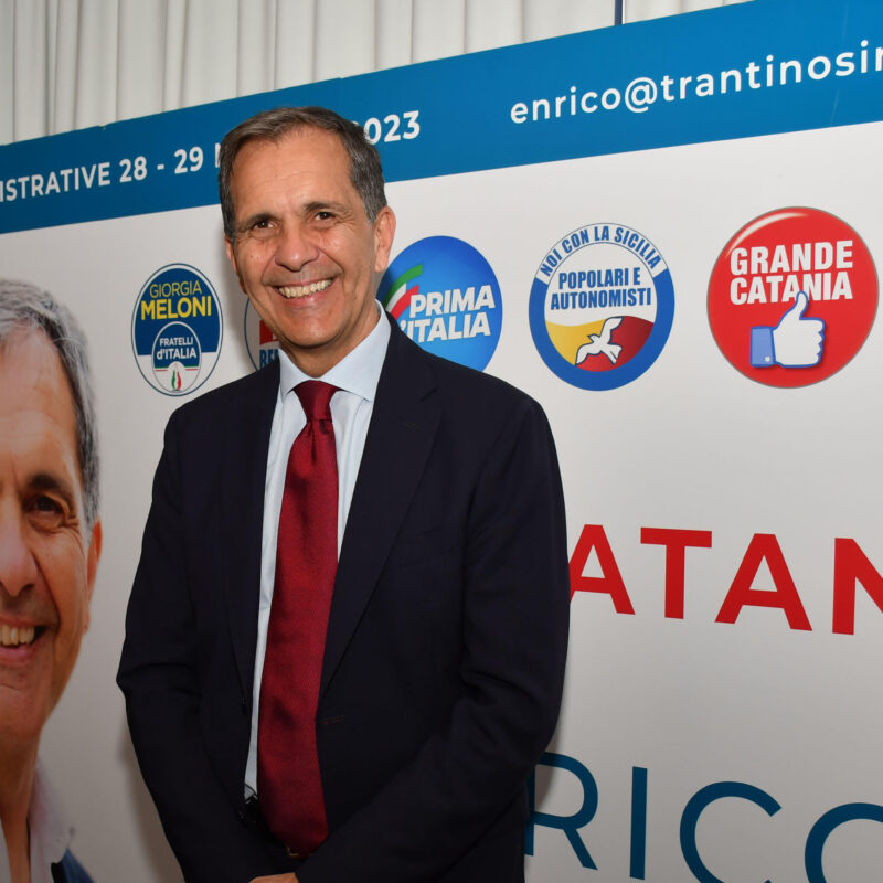 Il neo-sindaco di Catania Enrico Trantino al comitato elettorale