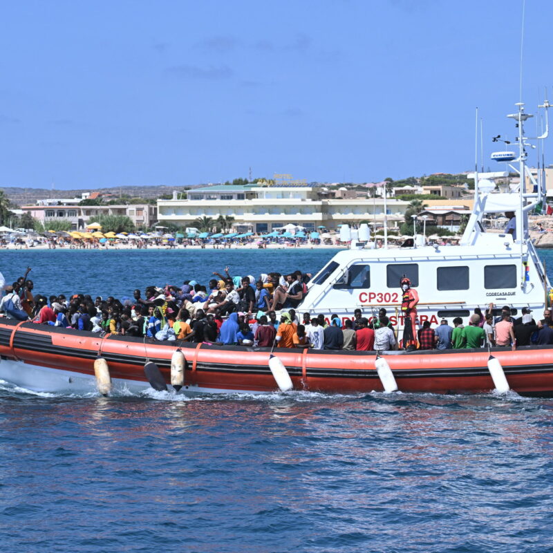 Some migrants are taken in dinghies to be boarded on the Galaxy ferry which will head towards Porto Empedocle in island of Lampedusa, southern Italy, 15 September 2023.A record number of migrants and refugees have arrived on the Italian island of Lampedusa in recent days. Lampedusa's city council declared a state of emergency on 13 September evening after a 48-hour continuous influx of migrants. In the morning of September 14, nearly 7,000 migrants were on the island. ANSA/CIRO FUSCO