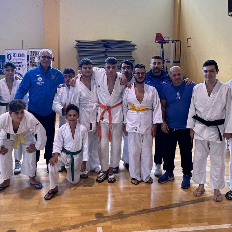 La squadra della Conca d'Oro Ssd di judo Fisdir