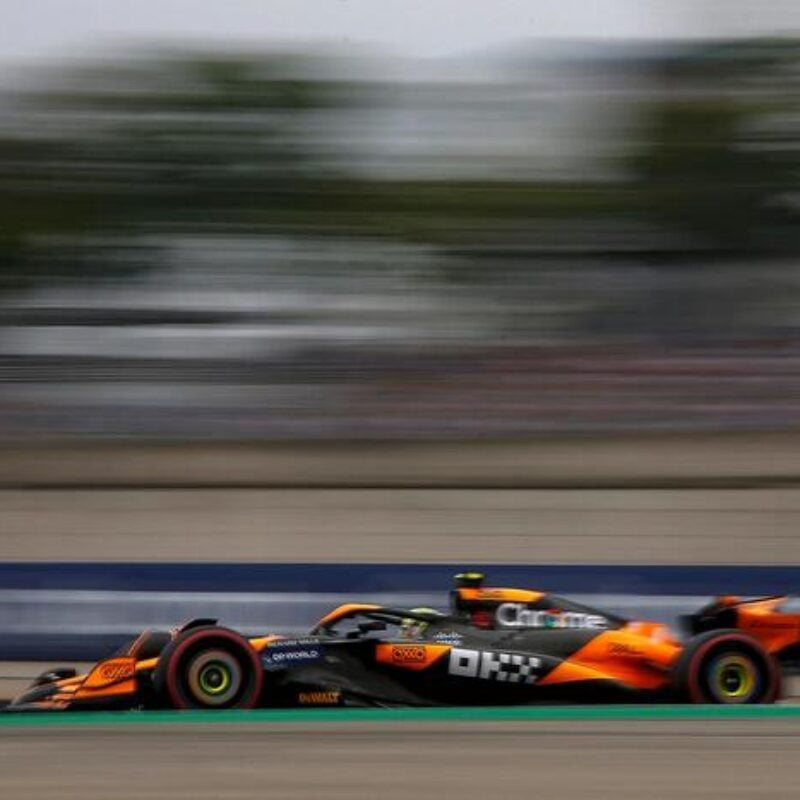 TOPSHOT - McLaren's British driver Lando Norris races during the sprint qualifying for the Formula One Sao Paulo Grand Prix at the Jose Carlos Pace racetrack, aka Interlagos, in Sao Paulo, Brazil, on November 1, 2024. (Photo by Miguel SCHINCARIOL / AFP)