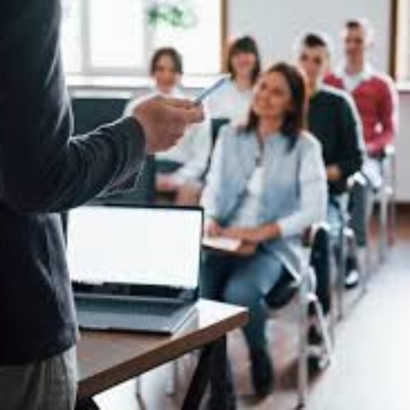 "Il primo obiettivo della formazione professionale è quello di immettere sul mercato ciò che il mondo del lavoro richiede"