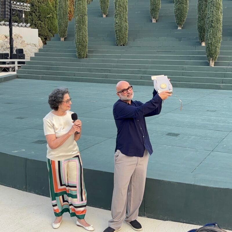 Carmelo Rifici ritira il premio per Elisabetta Pozzi