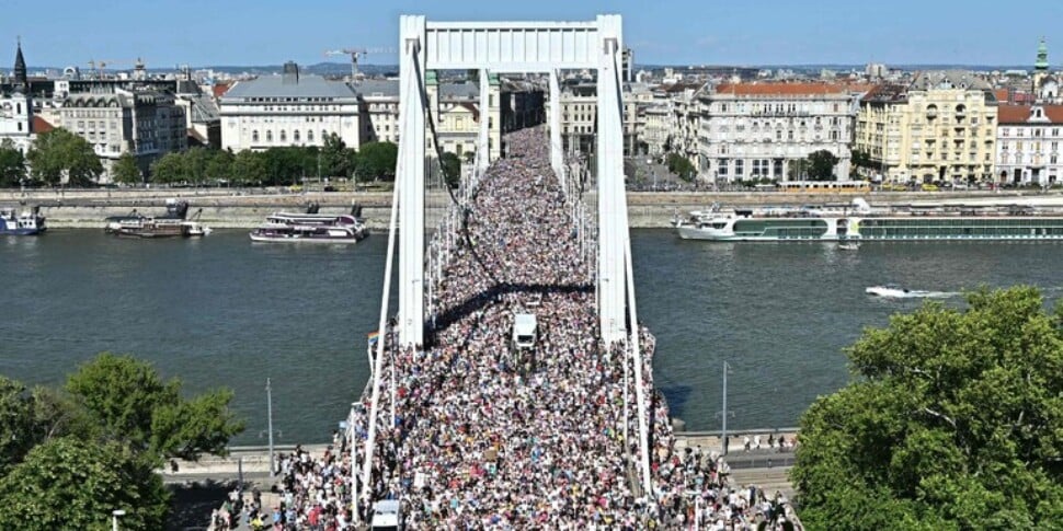 https://gdsit.cdn-immedia.net/2025/06/pride-budapest-970x485-1751122096.jpg