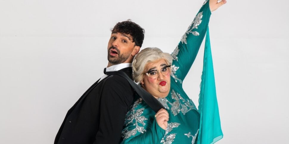 L&rsquo;esordio di Todaro, tra danza e ironia